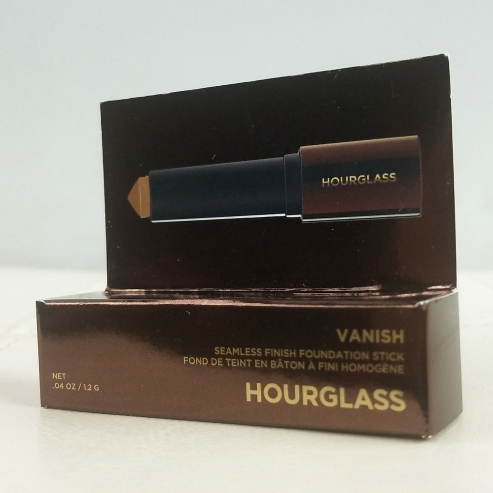 Hourglass NUDE Foundation Vanish Finish Stick